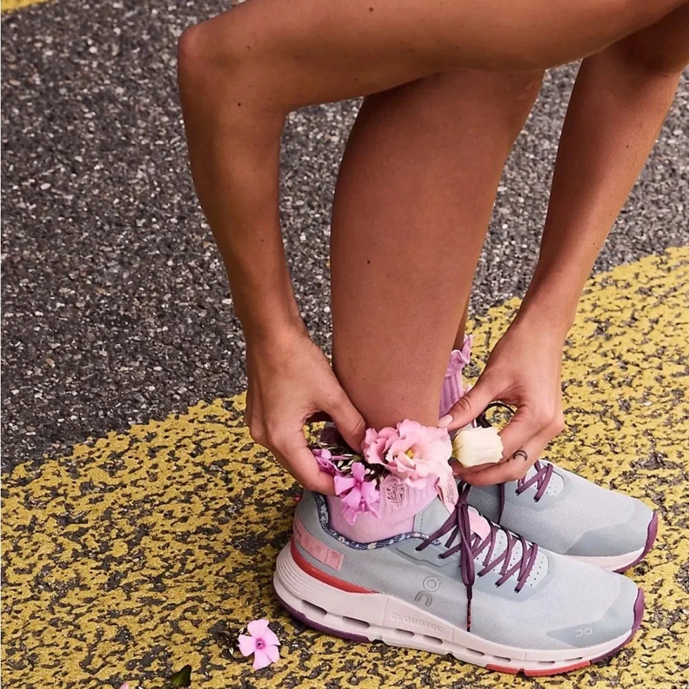 FP Movement X On Cloud 9.5 Cloudnova Form 2 Sneakers Running Free People Floral - Picture 9 of 10